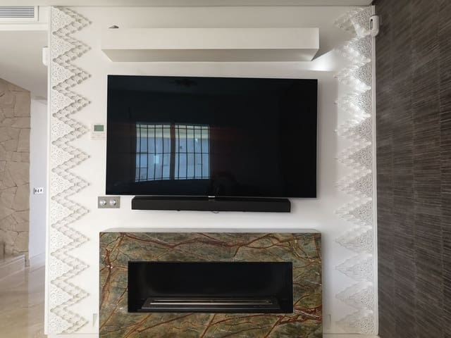 4 sypialnia Dom na sprzedaż w Zona Calvario, Estepona - 595 000 € (Ref: 9143511)