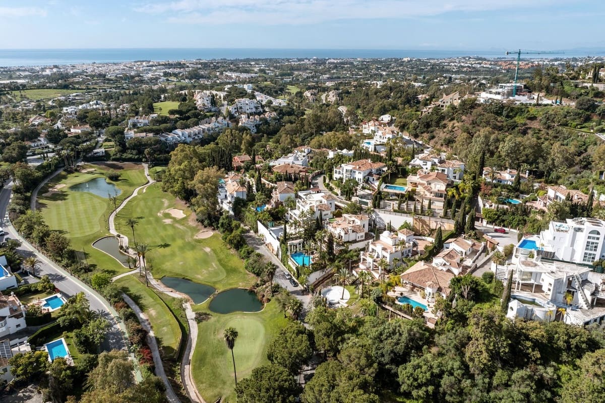 4 bedroom Villa for sale in La Quinta - € 2,395,000 (Ref: 9143514)