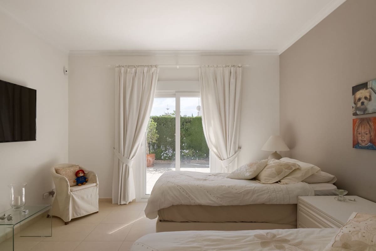 4 chambre Villa/Maison à vendre à La Quinta avec piscine - 2 395 000 € (Ref: 9143514)