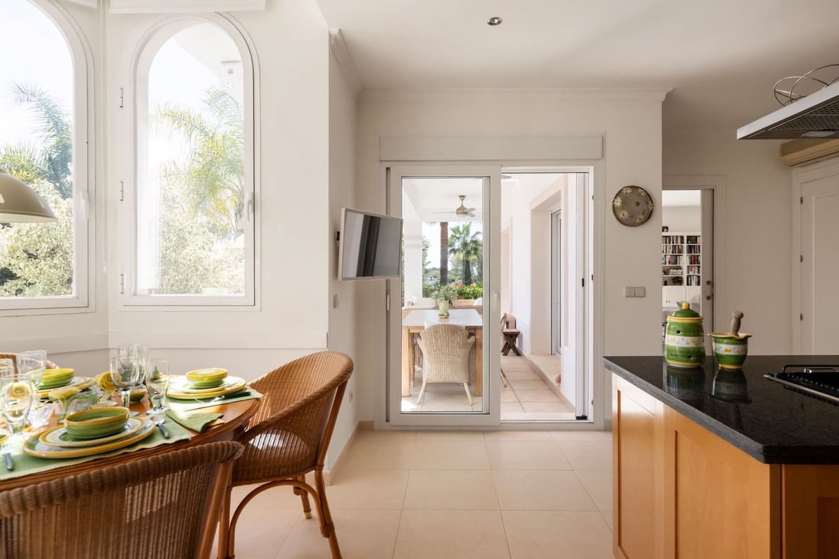 4 chambre Villa/Maison à vendre à La Quinta avec piscine - 2 395 000 € (Ref: 9143514)