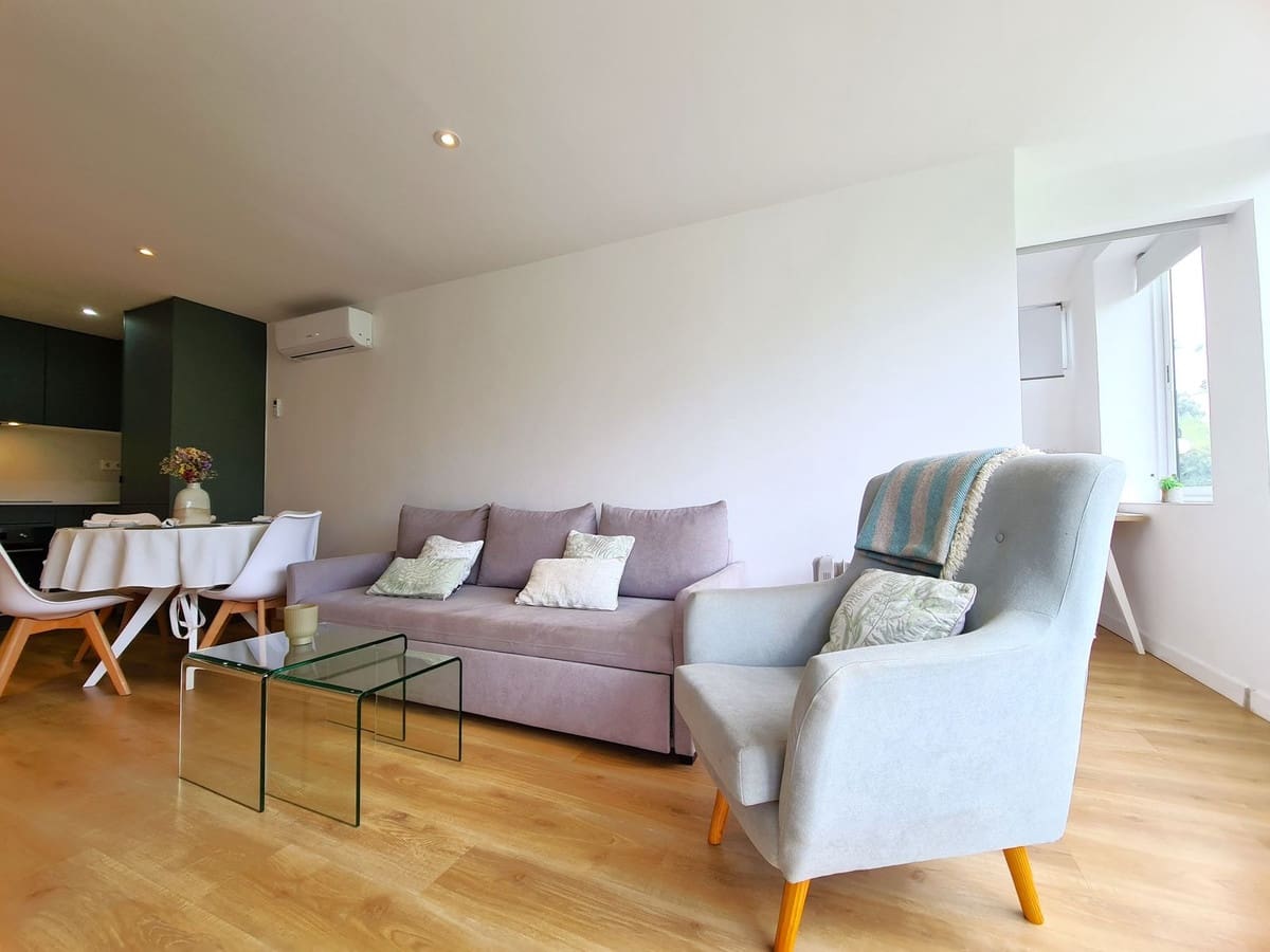 2 Zimmer Apartment zu verkaufen in Estepona mit Pool - 265.000 € (Ref: 9143521)