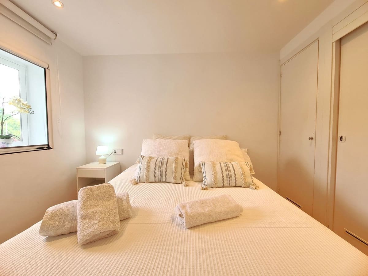 2 Zimmer Apartment zu verkaufen in Estepona mit Pool - 265.000 € (Ref: 9143521)