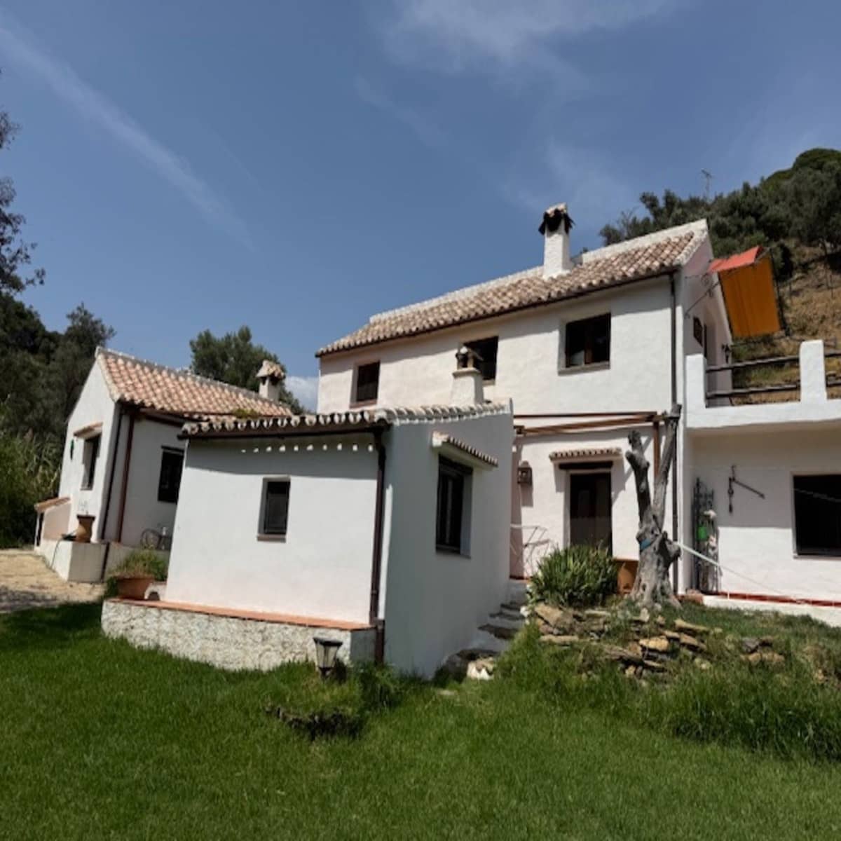 4 bedroom Commercial for sale in Casares with pool - € 775,000 (Ref: 9143527)