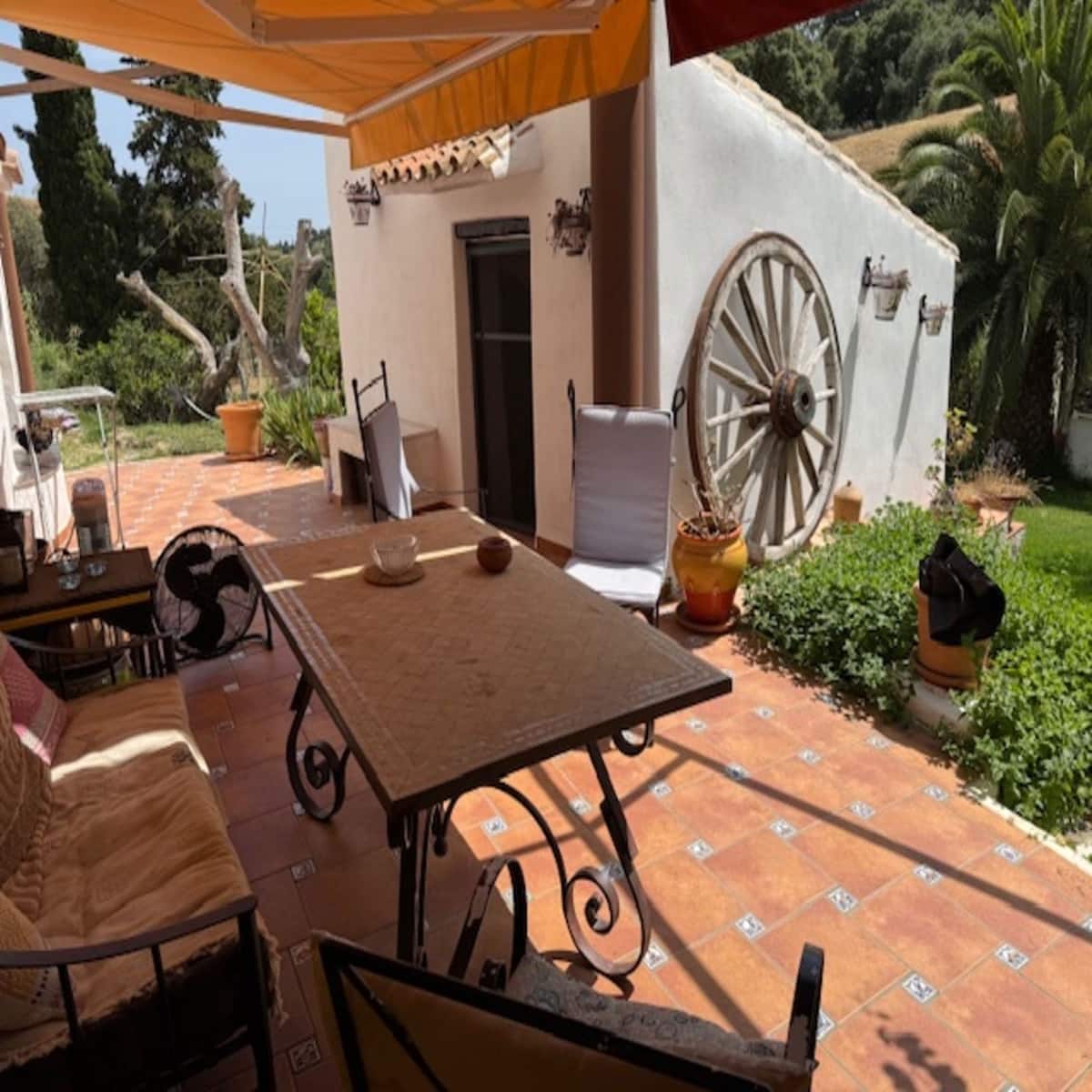 4 bedroom Commercial for sale in Casares with pool - € 775,000 (Ref: 9143527)