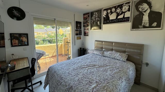 3 Zimmer Haus zu verkaufen in Zona Calvario, Estepona mit Garage - 375.000 € (Ref: 9143532)