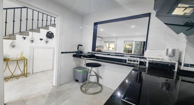 3 quarto Moradia para venda em Estepona com piscina - 348 000 € (Ref: 9143532)