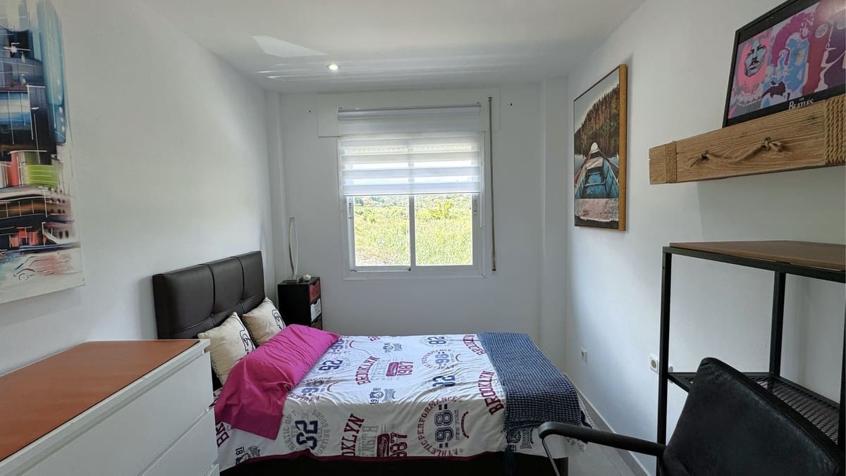 3 slaapkamer Villa te koop in Estepona met zwembad - € 348.000 (Ref: 9143532)