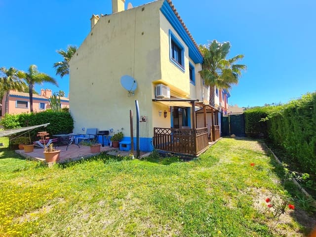 3 quarto Casa em Banda para venda em La Duquesa / Puerto de la Duquesa, Manilva com garagem - 299 000 € (Ref: 9143541)