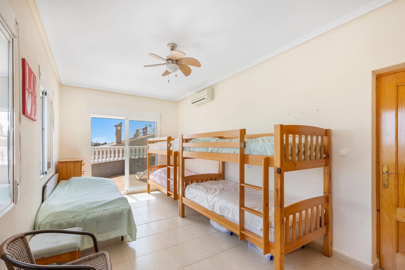 5 bedroom Villa for sale in San Fulgencio - € 500,000 (Ref: 9145518)