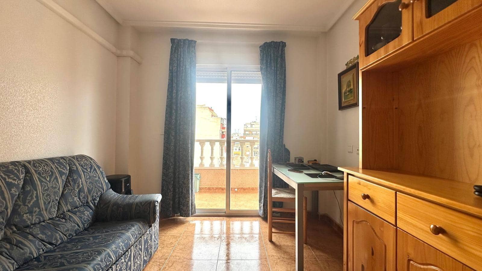 2 slaapkamer Appartement te koop in Torrevieja - € 132.900 (Ref: 9145521)