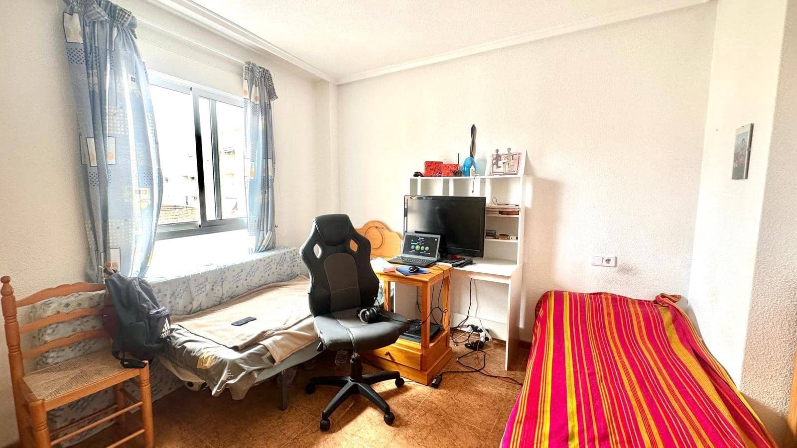 2 slaapkamer Appartement te koop in Torrevieja - € 132.900 (Ref: 9145521)