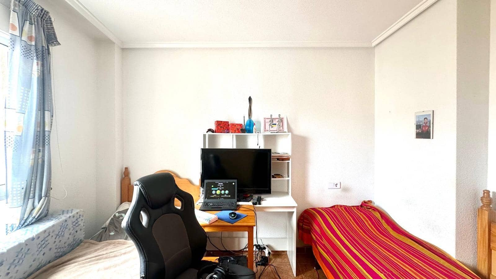 2 slaapkamer Appartement te koop in Torrevieja - € 132.900 (Ref: 9145521)