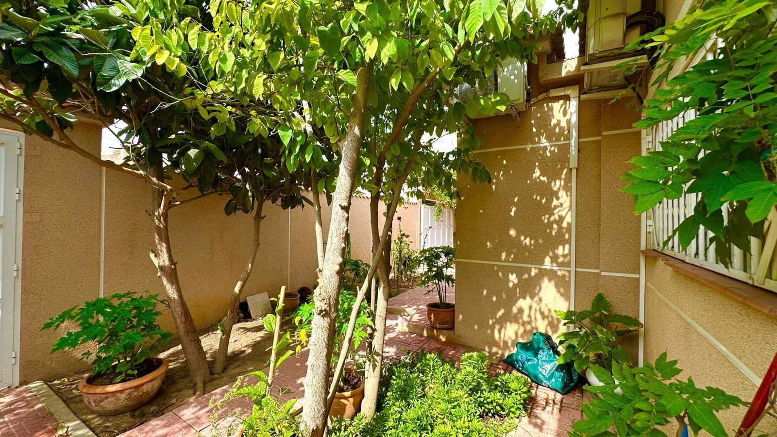 3 makuuhuone Huvila myytävänä paikassa Torrevieja mukana uima-altaan - 450 000 € (Ref: 9145522)