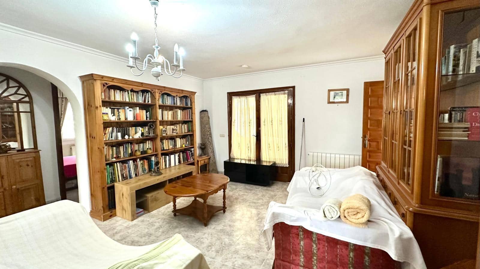 3 makuuhuone Huvila myytävänä paikassa Torrevieja mukana uima-altaan - 450 000 € (Ref: 9145522)