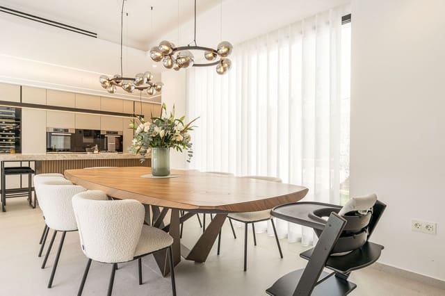 4 Zimmer Villa zu verkaufen in Los Naranjos, Marbella mit Pool - 3.395.000 € (Ref: 9145524)