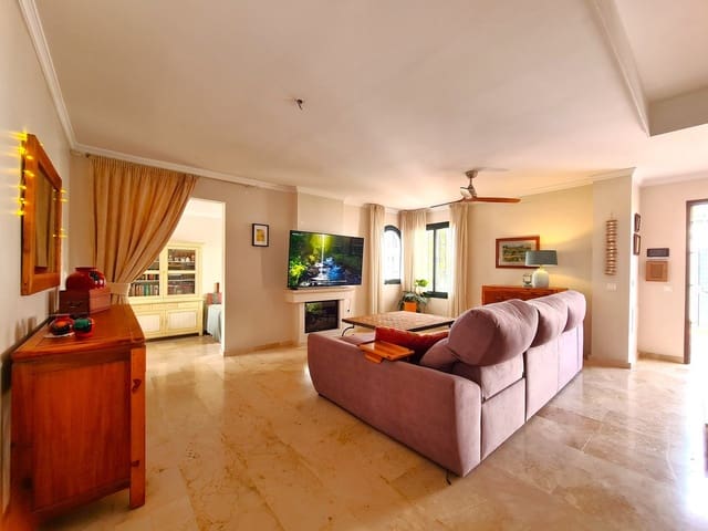 3 chambre Maison de Ville à vendre à La Duquesa / Puerto de la Duquesa, Manilva - 549 000 € (Ref: 9145525)