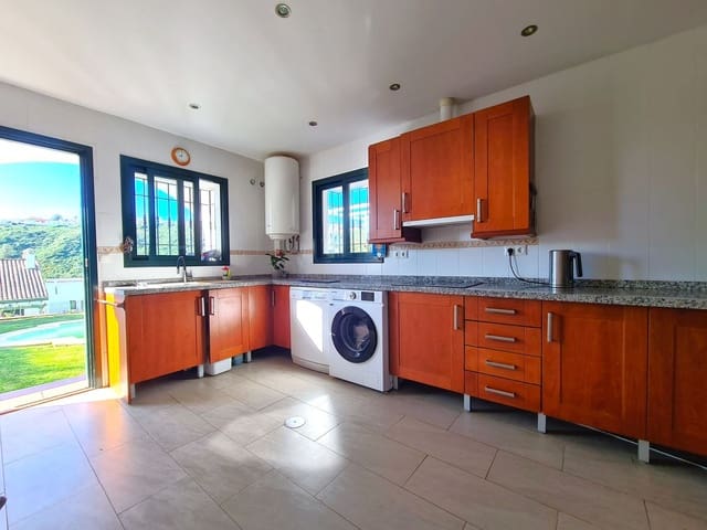3 chambre Maison de Ville à vendre à La Duquesa / Puerto de la Duquesa, Manilva - 549 000 € (Ref: 9145525)