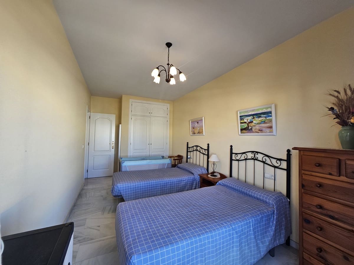 2 Zimmer Apartment zu verkaufen in San Luis de Sabinillas - 262.000 € (Ref: 9145529)