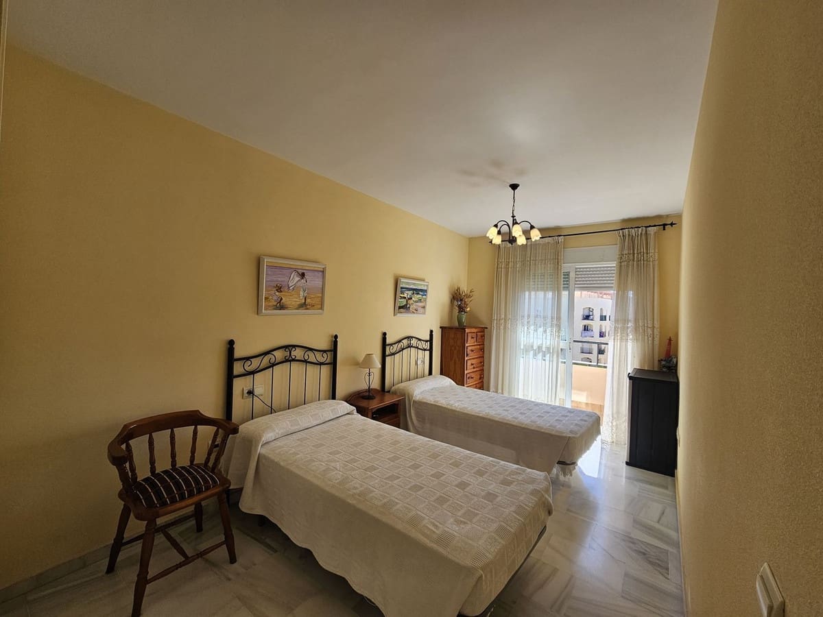 2 quarto Apartamento para venda em San Luis de Sabinillas com piscina - 245 900 € (Ref: 9145529)