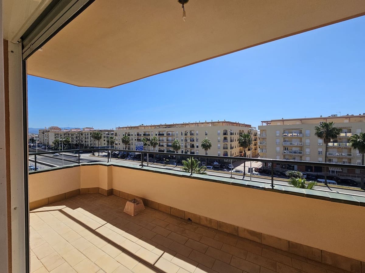 2 quarto Apartamento para venda em San Luis de Sabinillas com piscina - 245 900 € (Ref: 9145529)