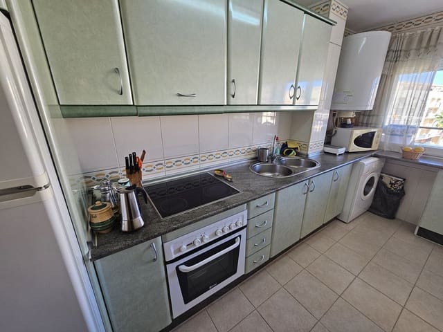 Apartamento de 2 habitaciones en San Luis de Sabinillas, Manilva en venta con piscina - 245.900 € (Ref: 9145529)