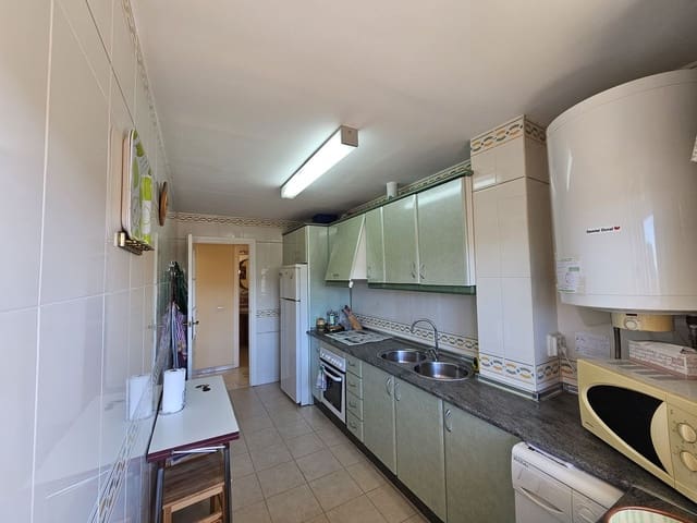 Apartamento de 2 habitaciones en San Luis de Sabinillas, Manilva en venta con piscina - 245.900 € (Ref: 9145529)
