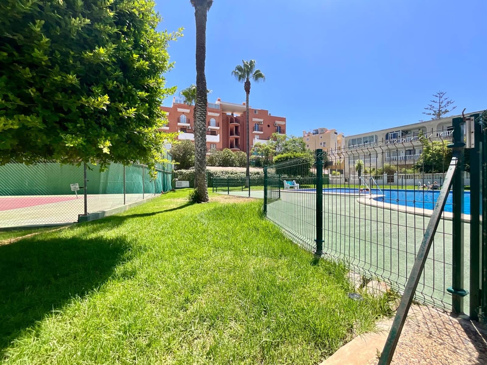 2 bedroom Bungalow for sale in Torrevieja with pool - € 159,000 (Ref: 9147170)