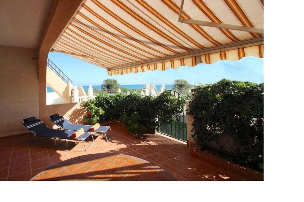 3 bedroom Bungalow for sale in Torrevieja with garage - € 415,000 (Ref: 9149254)