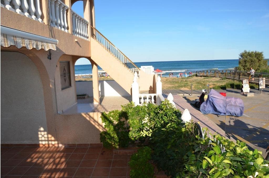 3 bedroom Bungalow for sale in Torrevieja with garage - € 415,000 (Ref: 9149254)