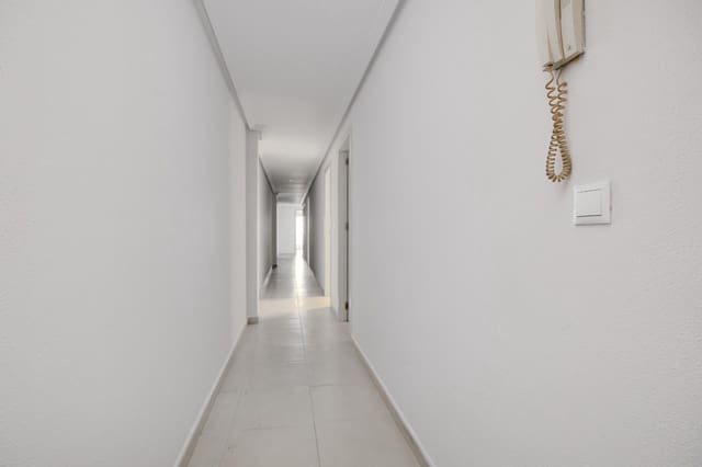 3 makuuhuone Huoneisto myytävänä paikassa Las Piscinas Naturales, Torrevieja - 178 995 € (Ref: 9149257)