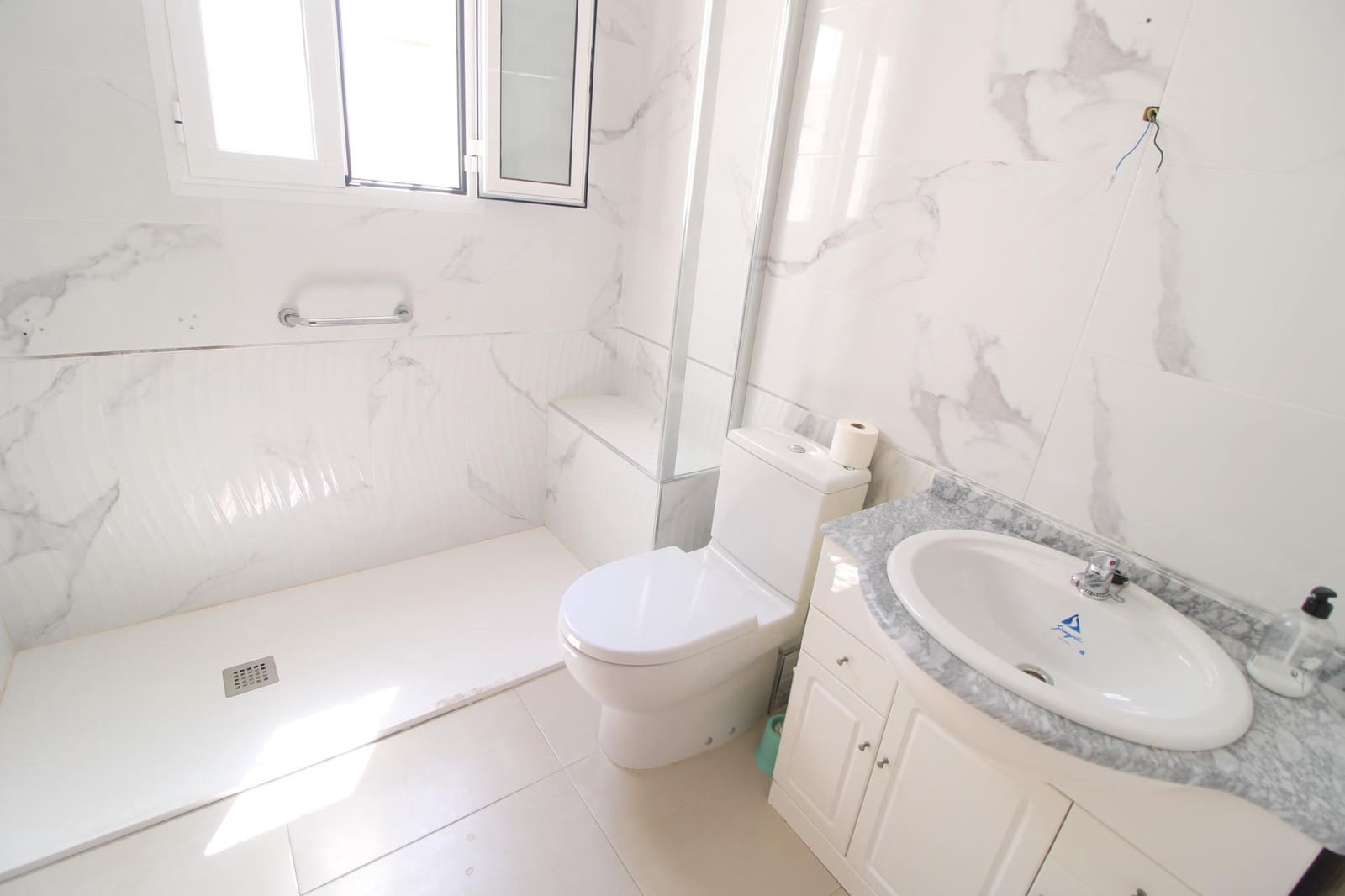 3 sypialnia Apartament na sprzedaż w Torrevieja - 239 000 € (Ref: 9149259)