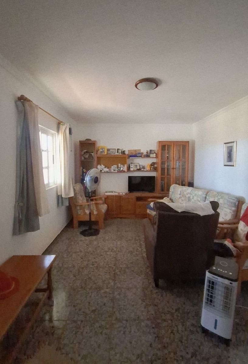 3 sypialnia Finka/Dom wiejski na sprzedaż w Tuineje z garażem - 330 000 € (Ref: 9149262)