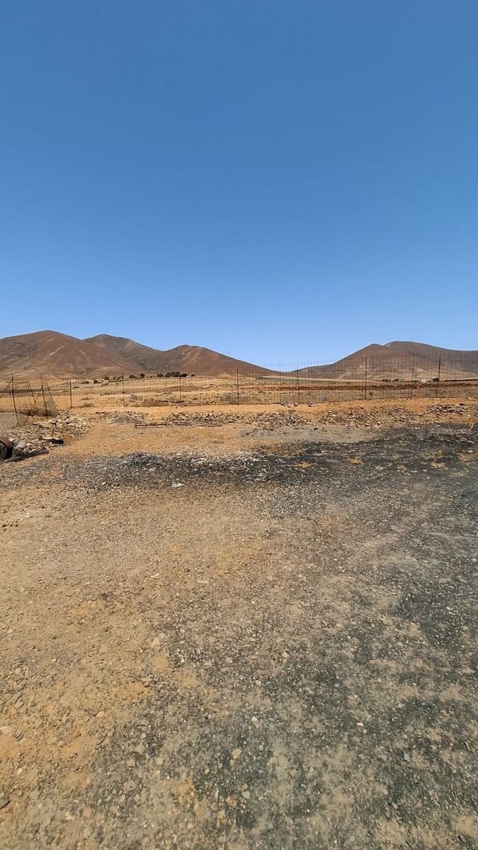 3 soveværelse Finca/Landehus til salg i Tuineje med garage - € 330.000 (Ref: 9149262)