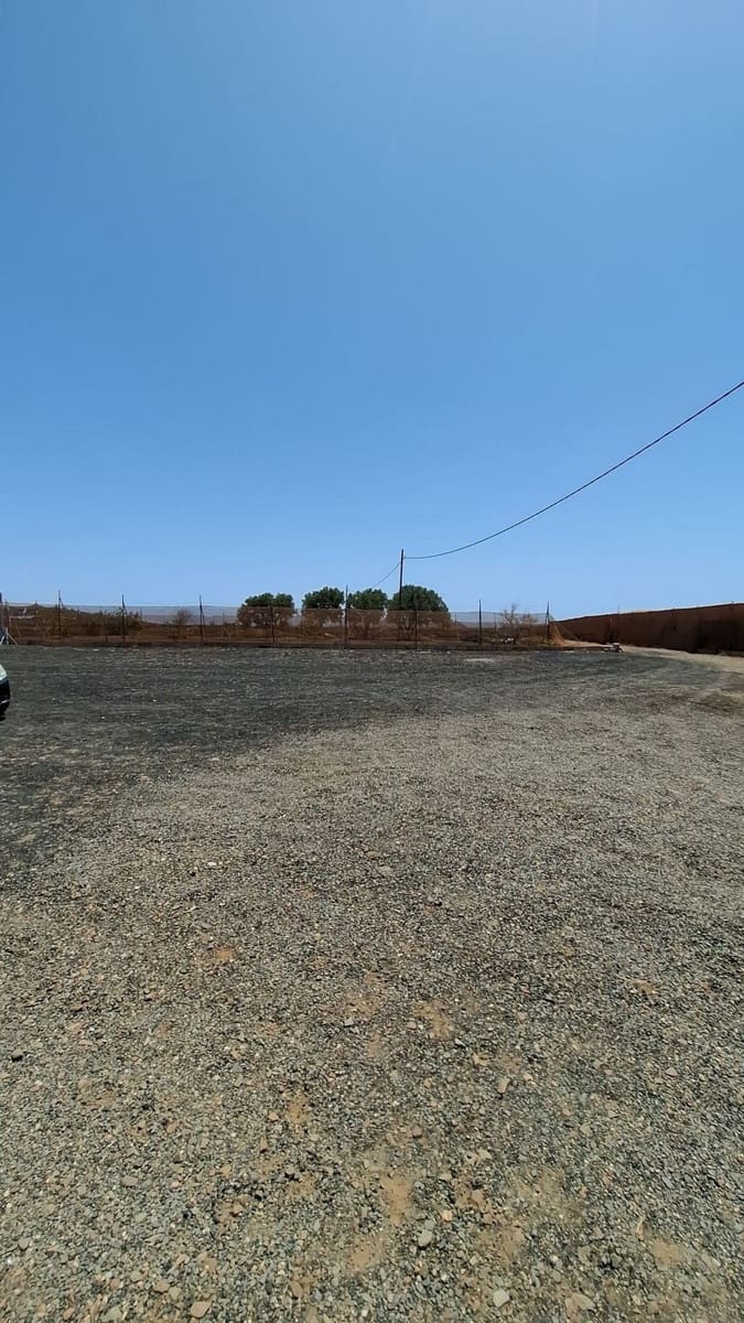 3 soveværelse Finca/Landehus til salg i Tuineje med garage - € 330.000 (Ref: 9149262)