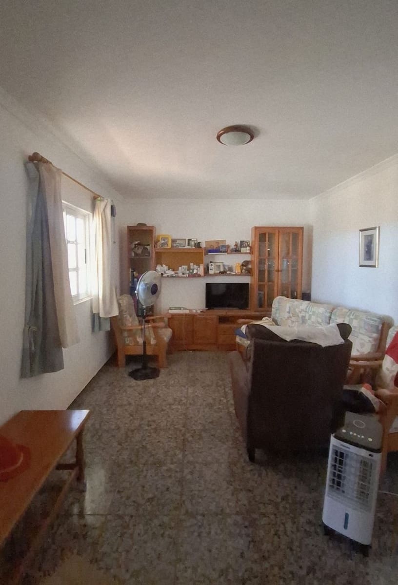 3 bedroom Finca/Country House for sale in Tuineje with garage - € 330,000 (Ref: 9149262)