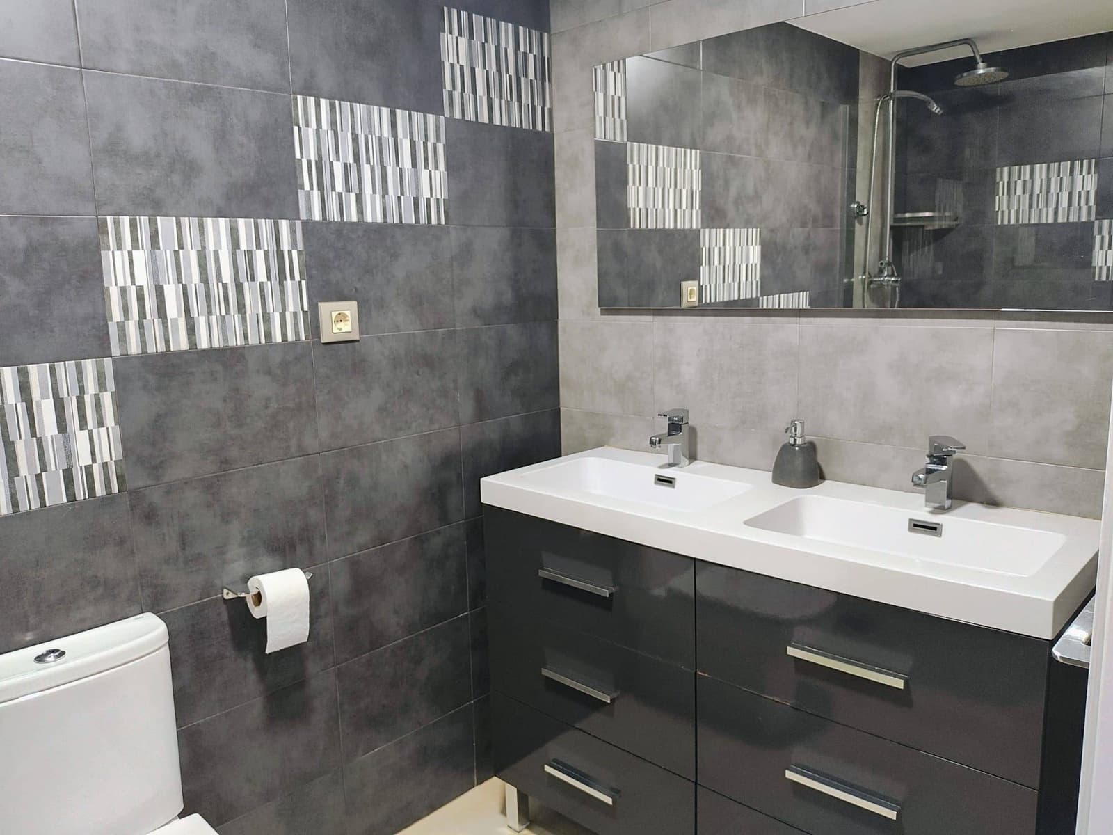 2 bedroom Apartment for sale in Los Cuarteros with pool garage - € 159,900 (Ref: 9152158)