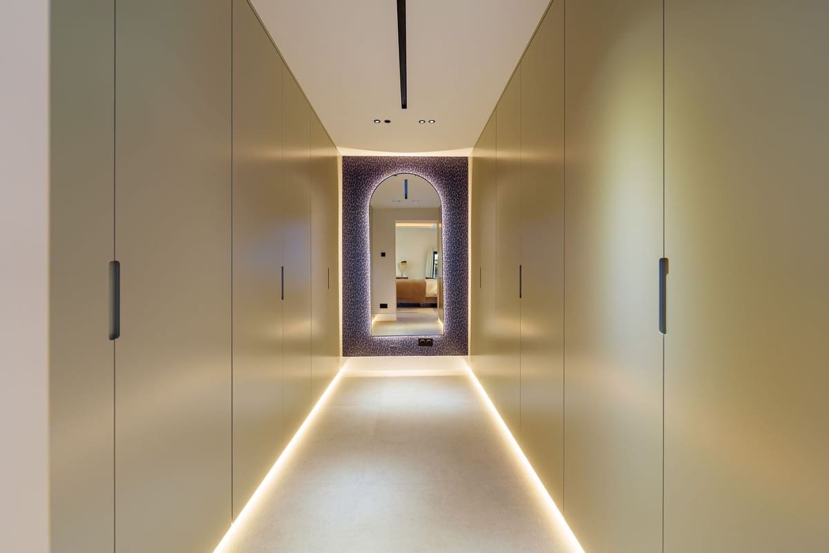 5 slaapkamer Villa te koop in Puerto Banus - € 6.500.000 (Ref: 9152164)