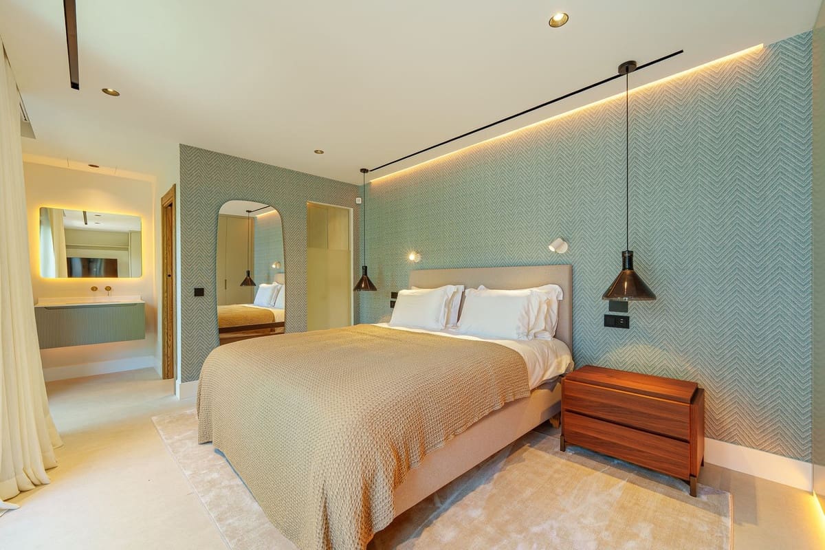 5 slaapkamer Villa te koop in Puerto Banus - € 6.500.000 (Ref: 9152164)