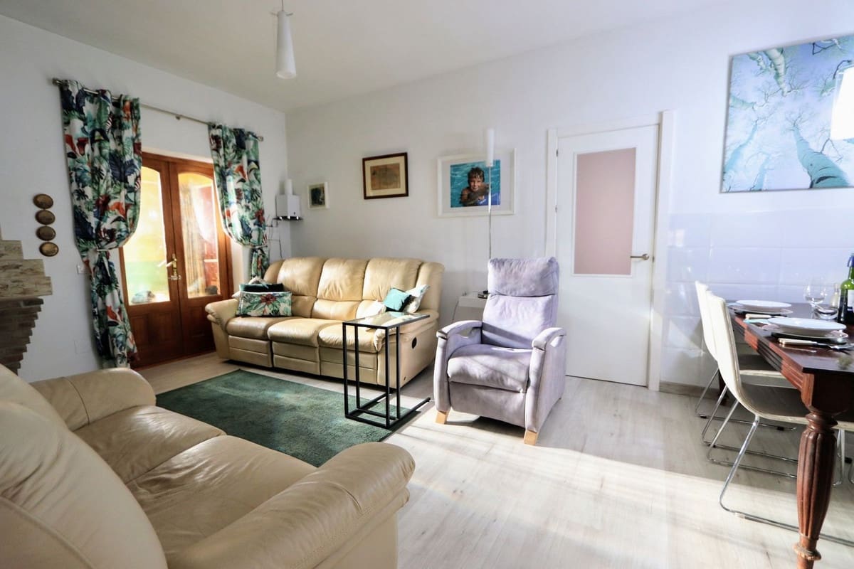 6 soveværelse Villa til salg i Roldan med swimmingpool garage - € 600.000 (Ref: 9152167)