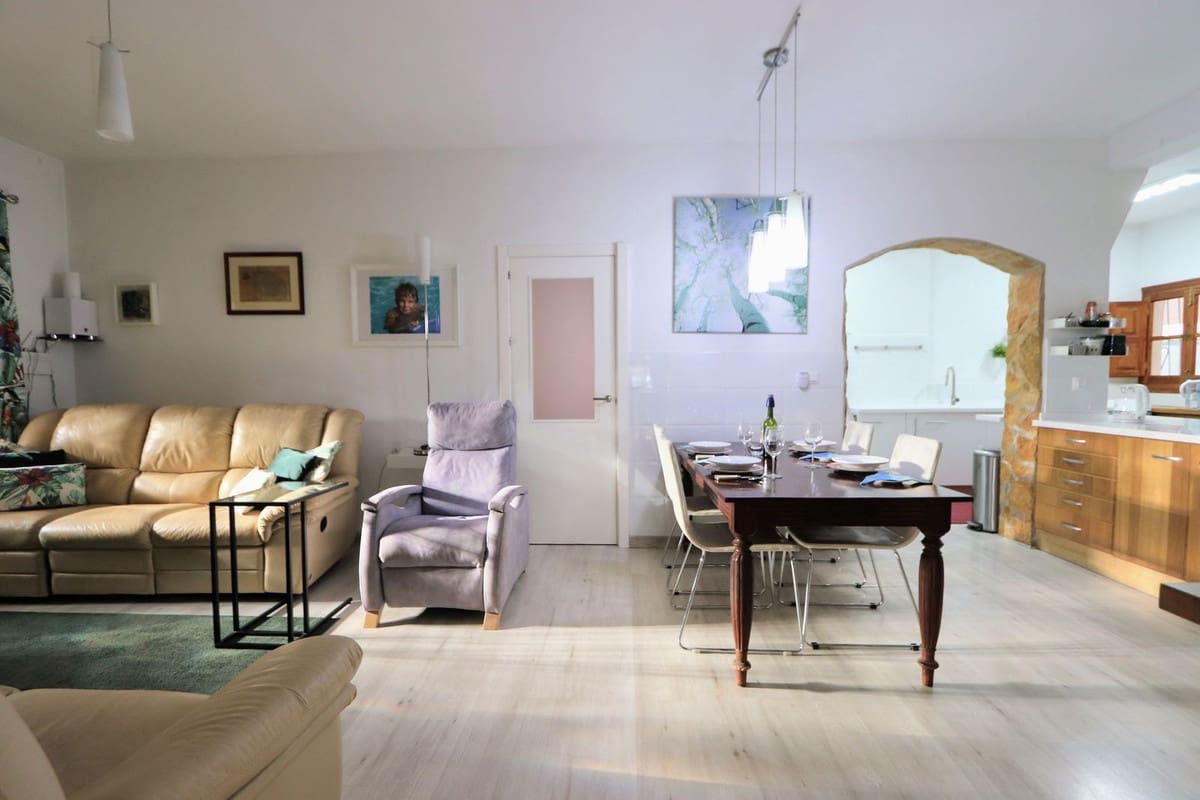 6 soveværelse Villa til salg i Roldan med swimmingpool garage - € 599.900 (Ref: 9152167)