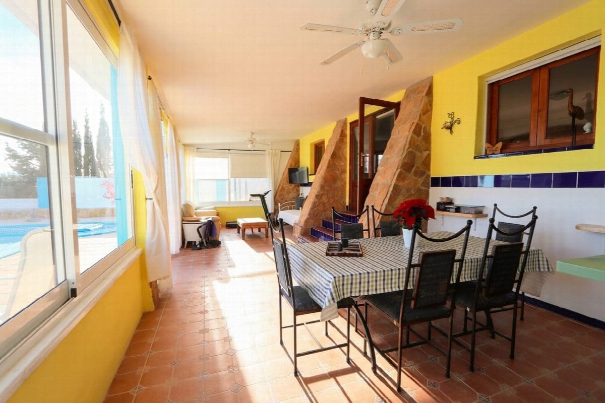 6 bedroom Villa for sale in Roldan with pool - € 599,900 (Ref: 9152167)