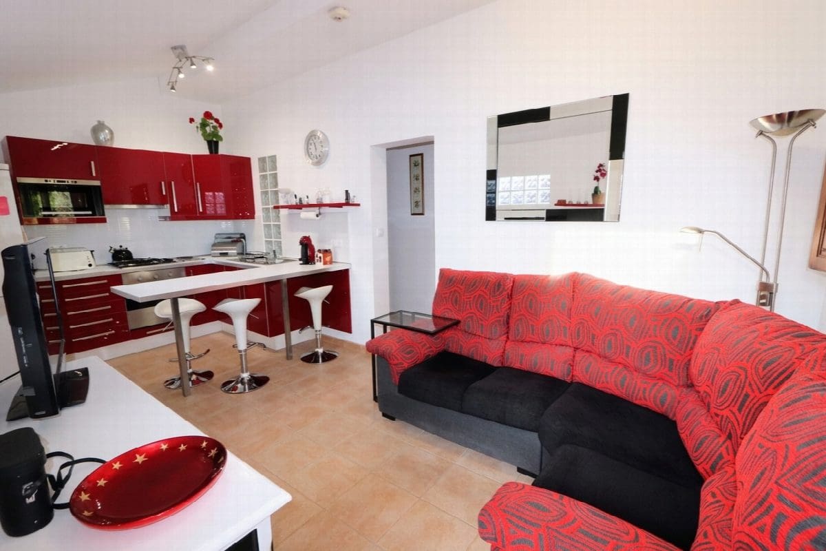6 bedroom Villa for sale in Roldan with pool - € 599,900 (Ref: 9152167)
