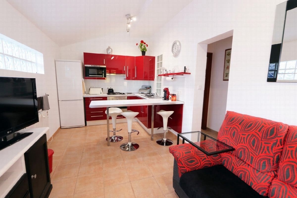 6 bedroom Villa for sale in Roldan with pool - € 599,900 (Ref: 9152167)