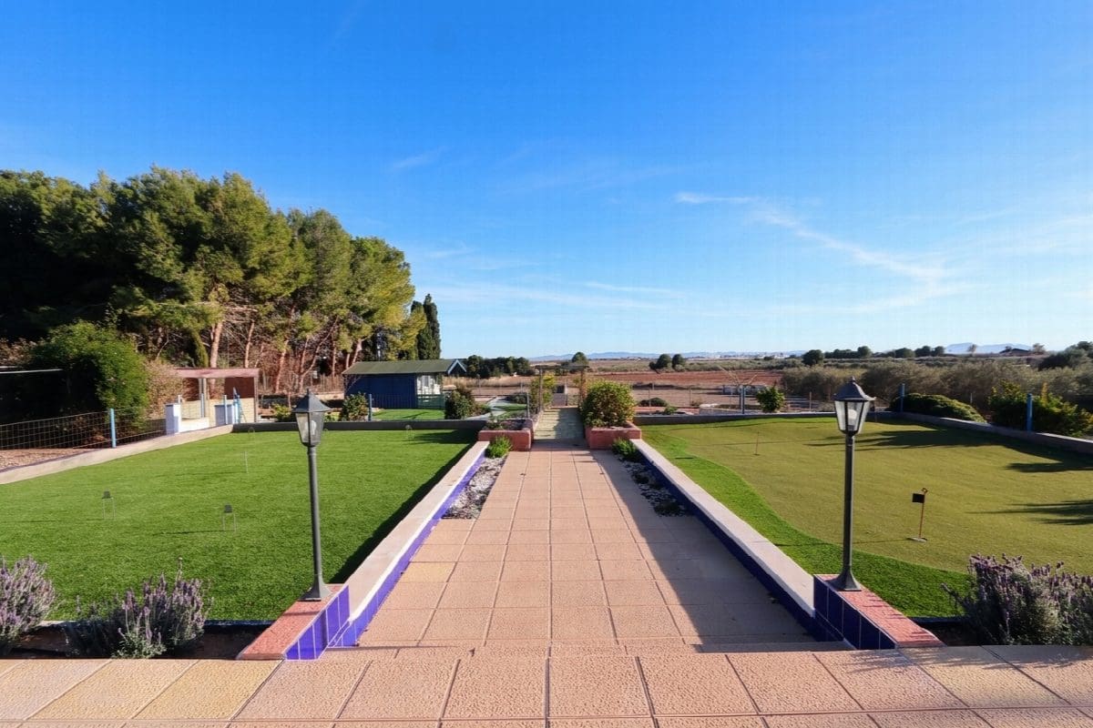 6 bedroom Villa for sale in Roldan with pool - € 599,900 (Ref: 9152167)