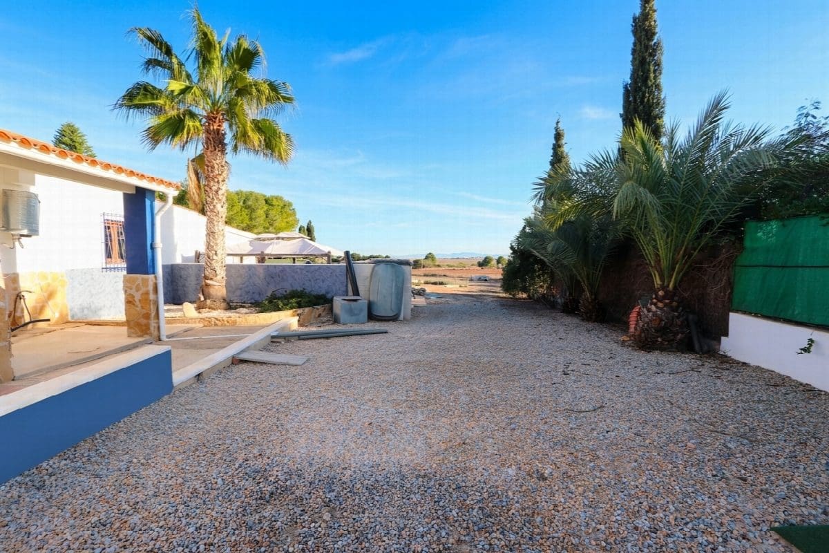 6 bedroom Villa for sale in Roldan with pool - € 599,900 (Ref: 9152167)
