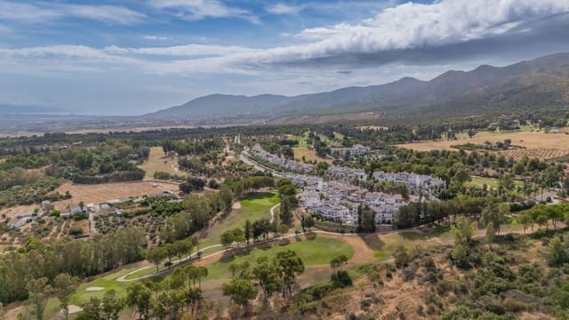 4 quarto Moradia para venda em Alhaurín de la Torre com garagem - 599 000 € (Ref: 9152171)