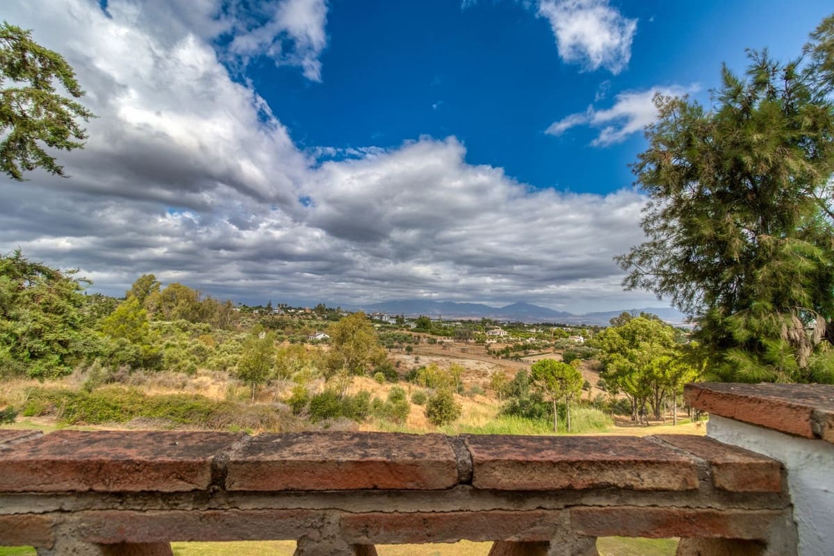 4 soveværelse Villa til salg i Alhaurin de la Torre med garage - € 599.000 (Ref: 9152171)