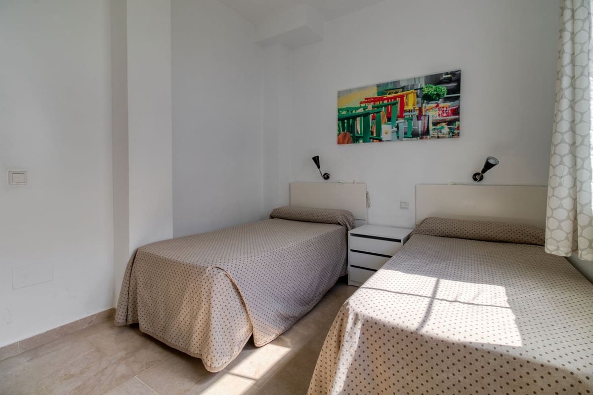 4 soveværelse Villa til salg i Alhaurin de la Torre med garage - € 599.000 (Ref: 9152171)