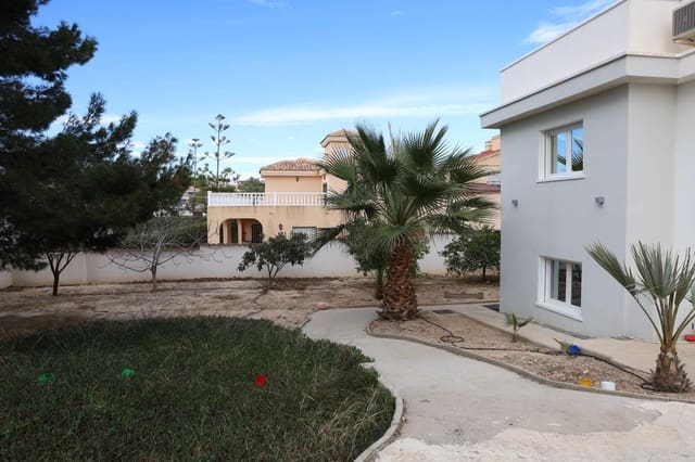 5 bedroom Villa for sale in Ciudad Quesada, Rojales with pool - € 549,000 (Ref: 9153942)