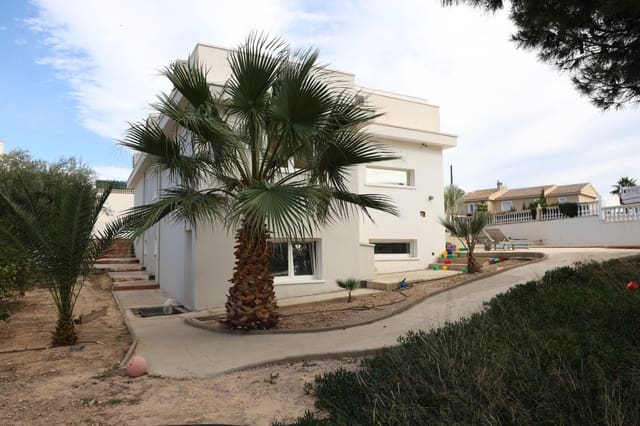 5 bedroom Villa for sale in Ciudad Quesada, Rojales with pool - € 549,000 (Ref: 9153942)